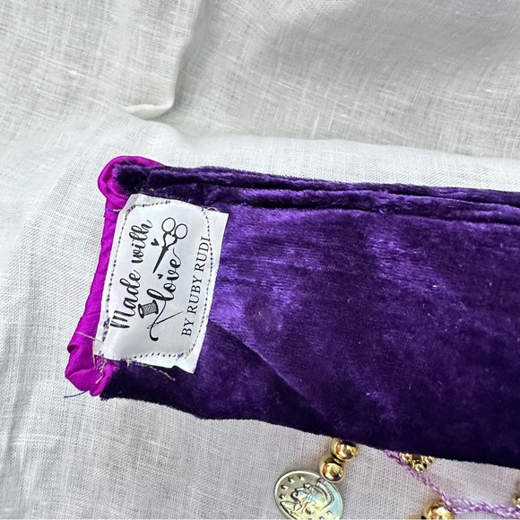 PURPLE VELVET GYPSY COIN CHARM CUFF BRACELET TEXTILE FIBER ART LUXURY SIGNED 7’ - Picture 10 of 15